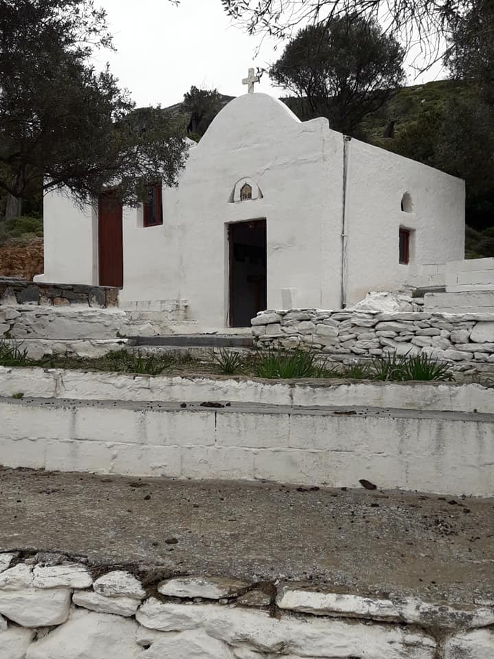 Εξωτερική-Παναγία-Μέγκλου-